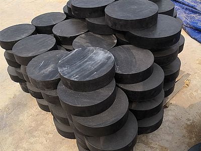 惠城区板式橡胶支座由若干层橡胶片与薄钢板经加压硫化